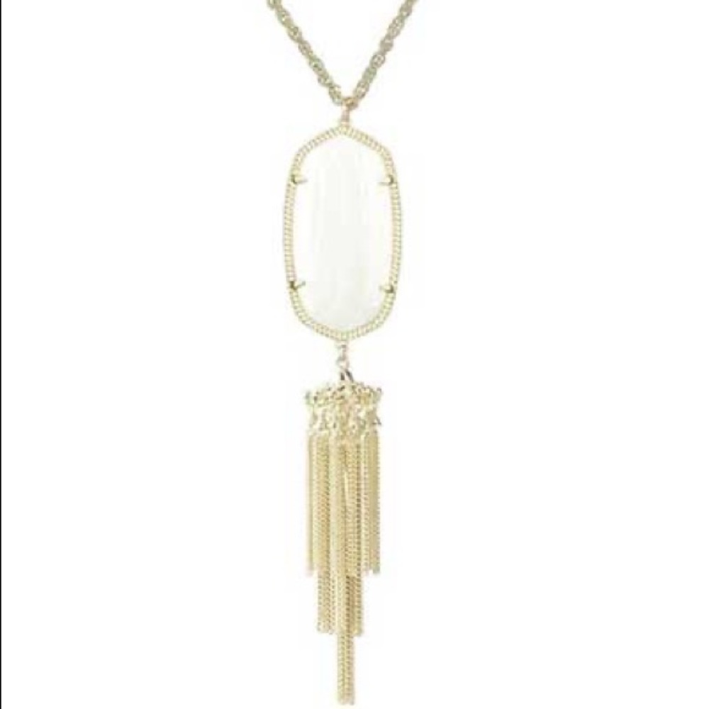 Kendra Scott necklace